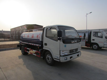 CSC5070GSS5型洒水车